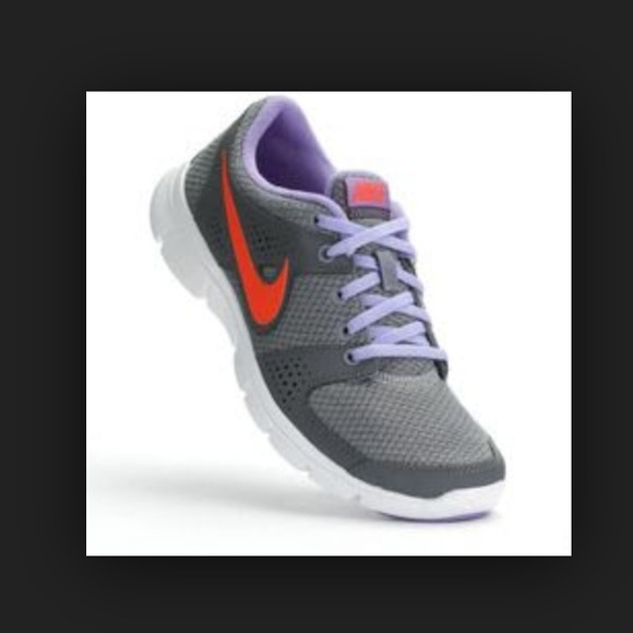 Nike running shoe women size 11