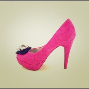 BCBG Scottie Shoes Size 8.5m Heels MSRP $110