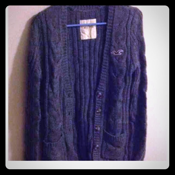 🌟bundle!🌟 Hollister cardigan and skull tank