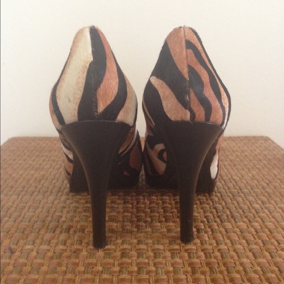 Nine West Rocha Pump! - Picture 3 of 3