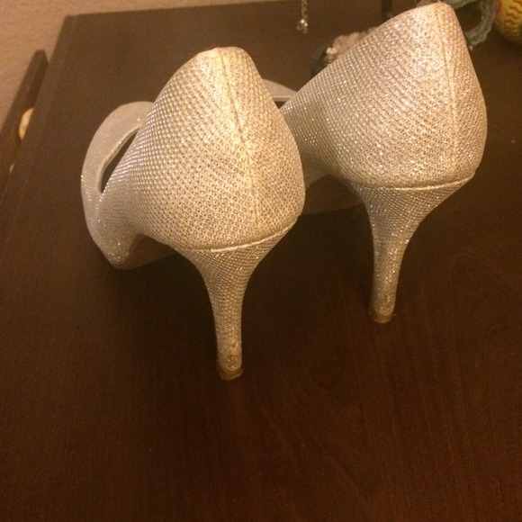 Silver prom shoes💕 - Picture 3 of 3