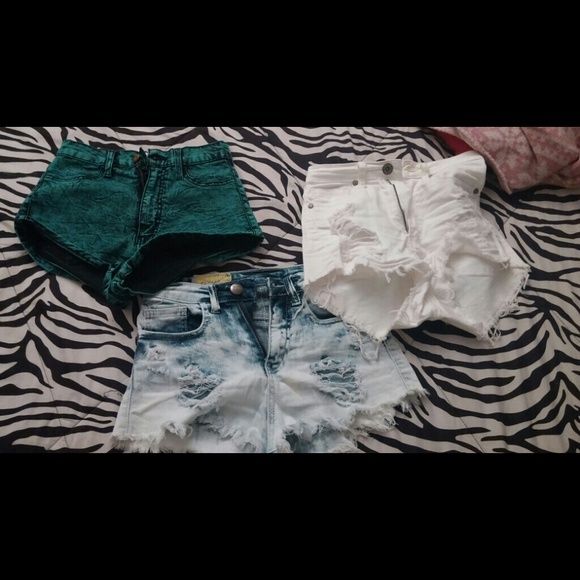 High waist booty shorts ;)