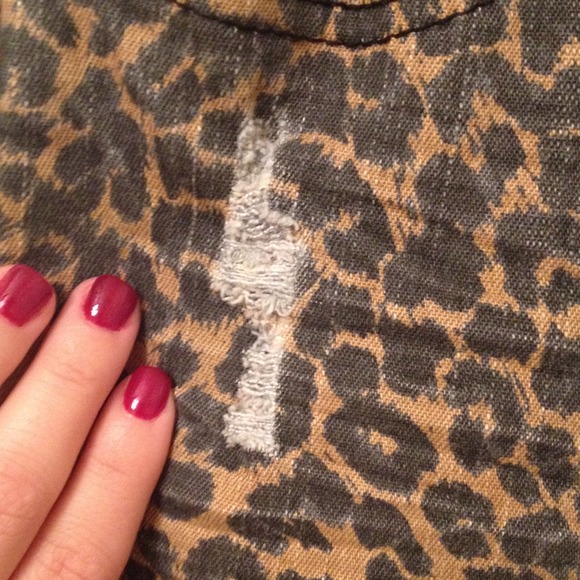 Pants - Picture 3 of 4