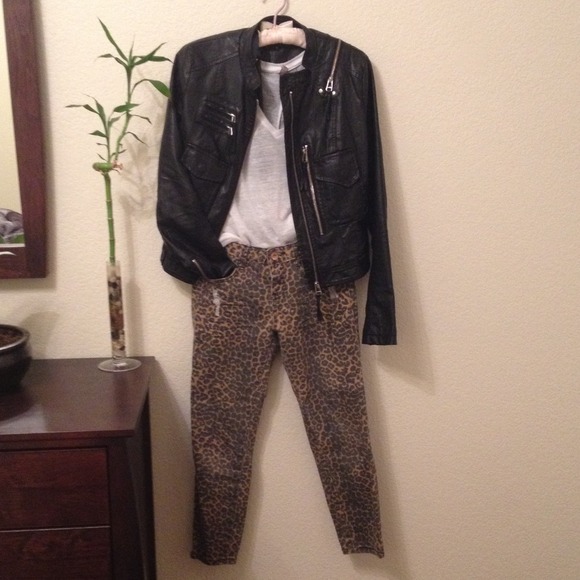 Pants - Picture 4 of 4