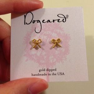 Little bow gold earrings
