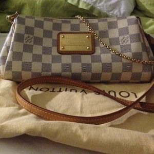 💥SOLD💥 Louis Vuitton Eva damier azur.