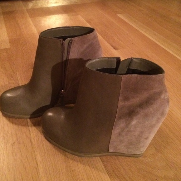 Dolce Vita Wedges
