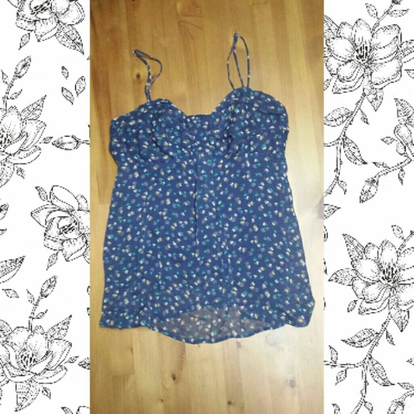 Blue flower tank
