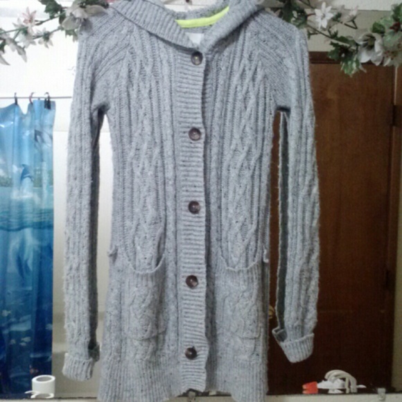 Grey cardigan