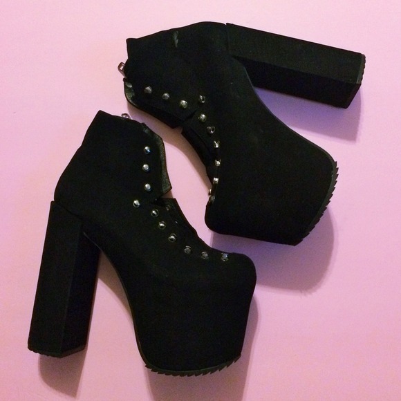 UNIF Hellbound boots