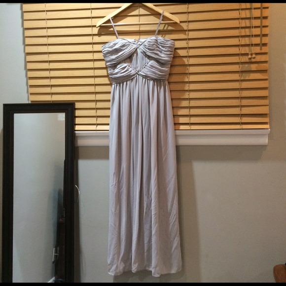 Prom dress/gown - Picture 2 of 4