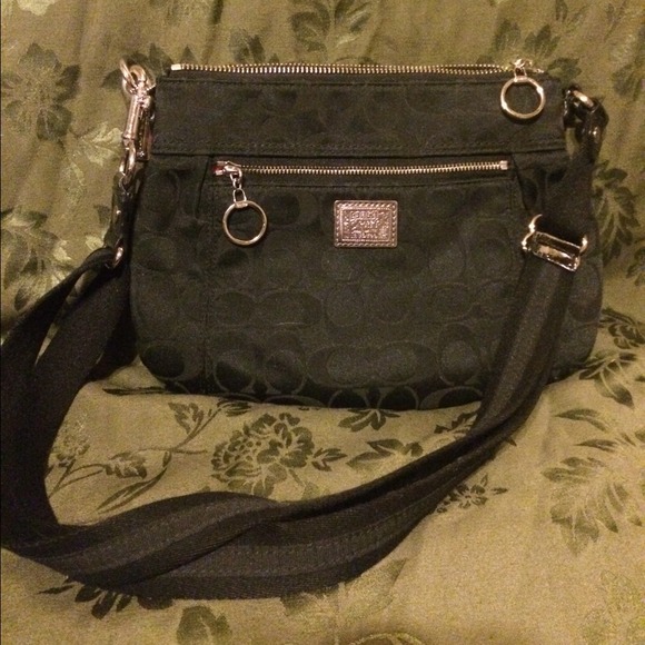 Coach black poppy crossbody