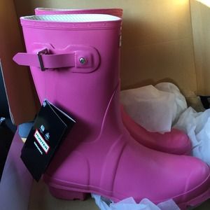 Brand new Fuchsia Hunter Boots!