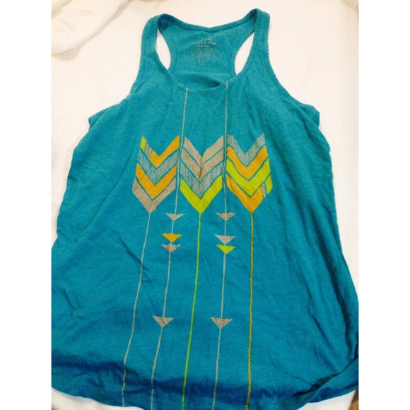Fossil tribal tank