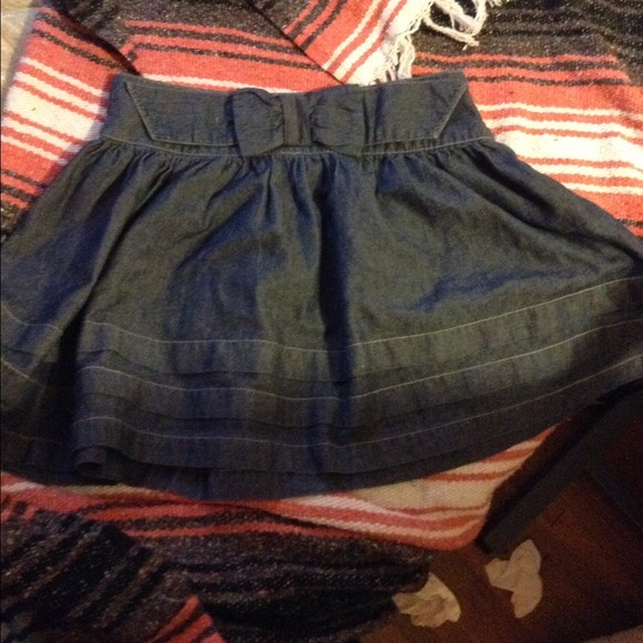 Denim skirt with bow - Picture 1 of 2