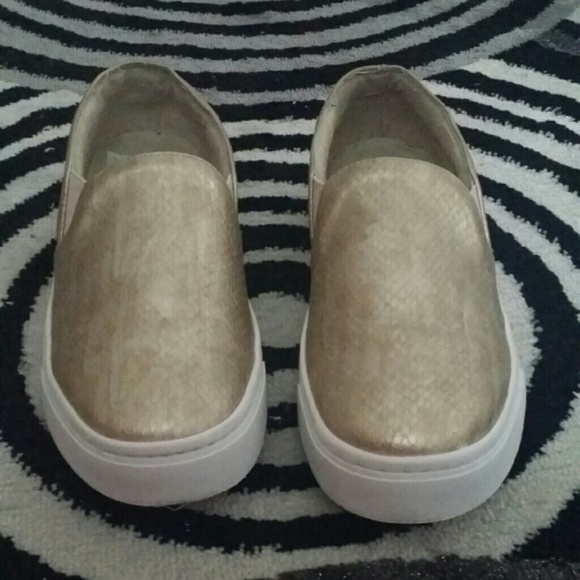 Steve madden gold snake skin slip ons