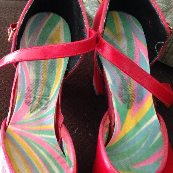 Vintage! red stacked heel -open toe ankle strap - Picture 2 of 3