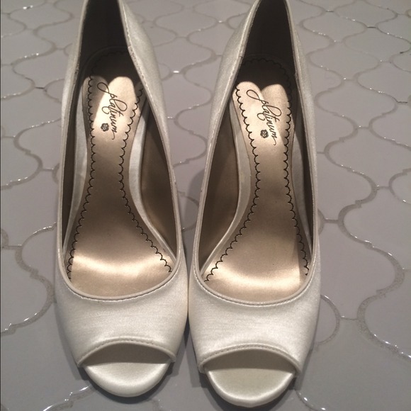 BP Cream Satin Wedges, Size 6