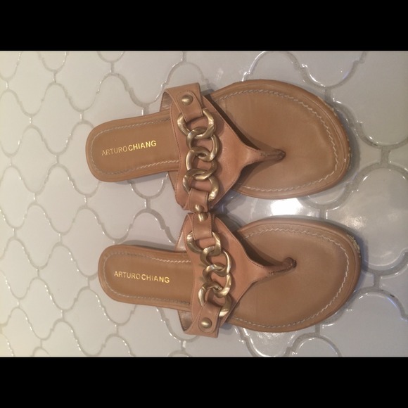 Arturo Chiang sandal, size 6 1/2