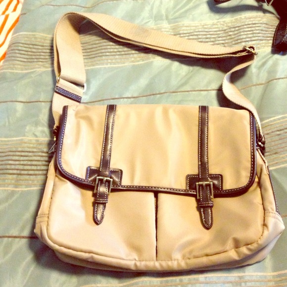 Beige and brown messenger bag.❗️sold❗️