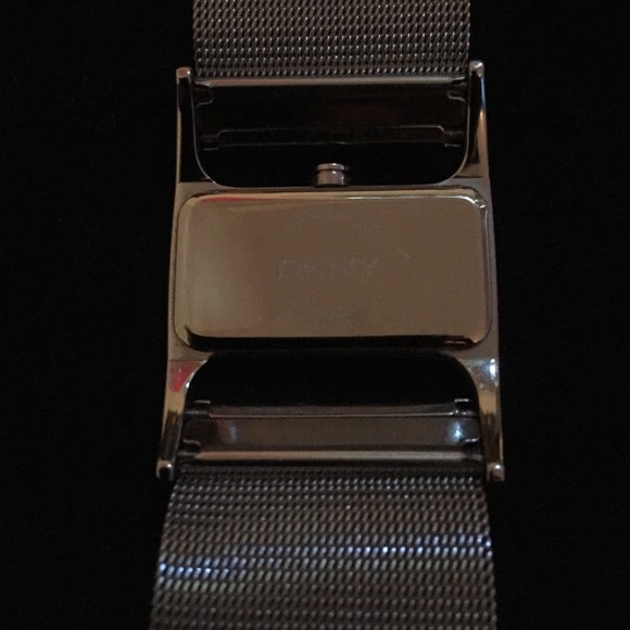 watch - Picture 3 of 3