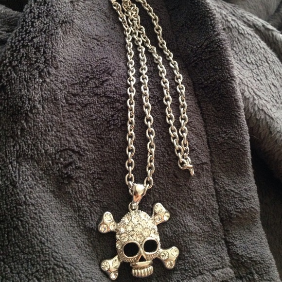 Necklace with pendant
