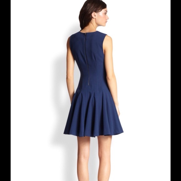 Alice & Olivia chantil flared dress size 0 - Picture 2 of 2