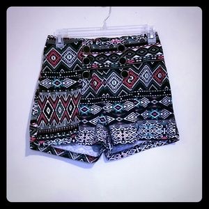 🔴SOLD🔴Aztec Print Ponte Shorts