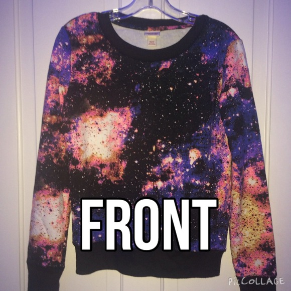 🌌galaxy printed sweatshirt NWOT