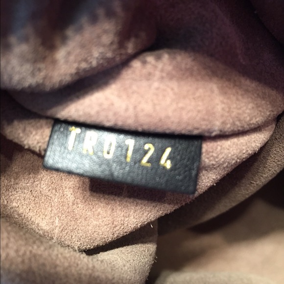 Brand New Never Used Louis Vuitton "W" PM - Picture 4 of 4