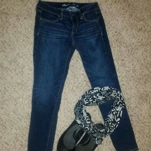 American Eagle skinny jeans