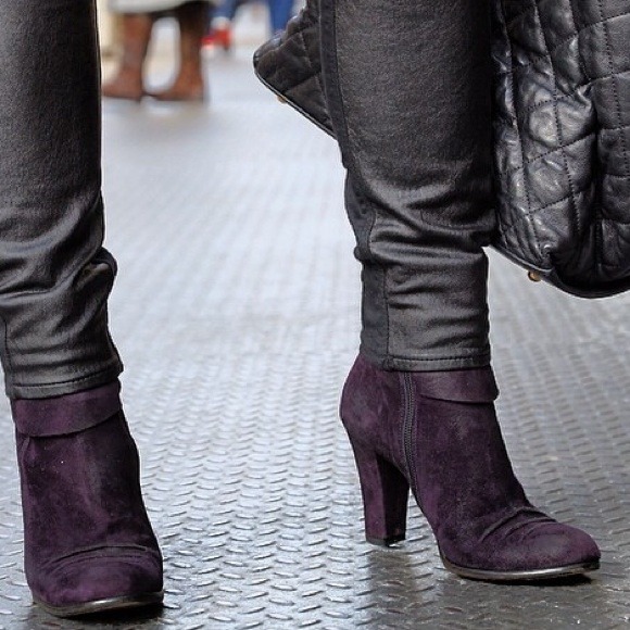 Purple sued leather, made in Italy