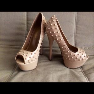New! Nude color spiky heels ❤️