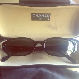 BLACK CHANEL SUNGLASSES WITH SWAROVSKI CRYSTALS