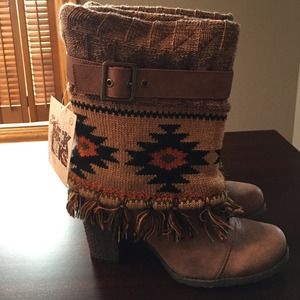 Brand new MukLuk heeled boots