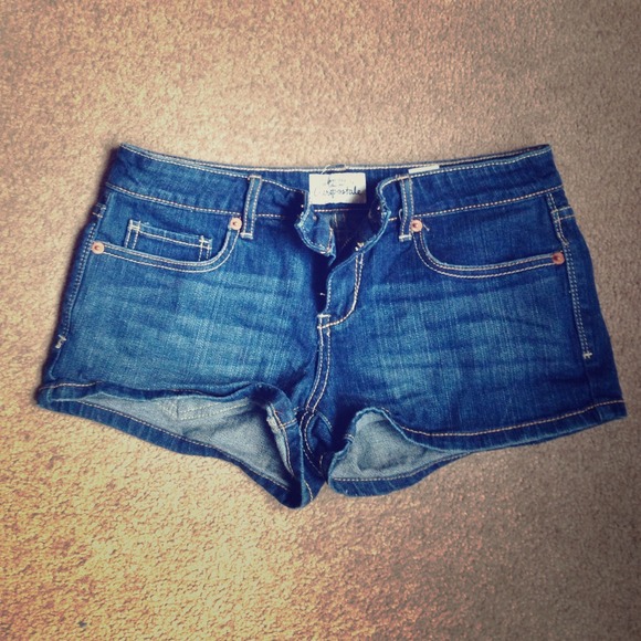 5/6 Aeropostale denim shorts