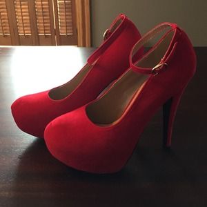 Brand new red kitten heels