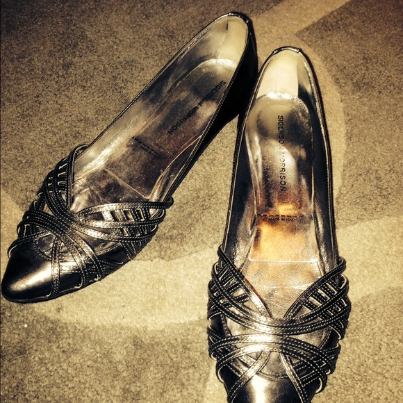 Sexy Metallic Sigerson Morrison flats. - Picture 1 of 2
