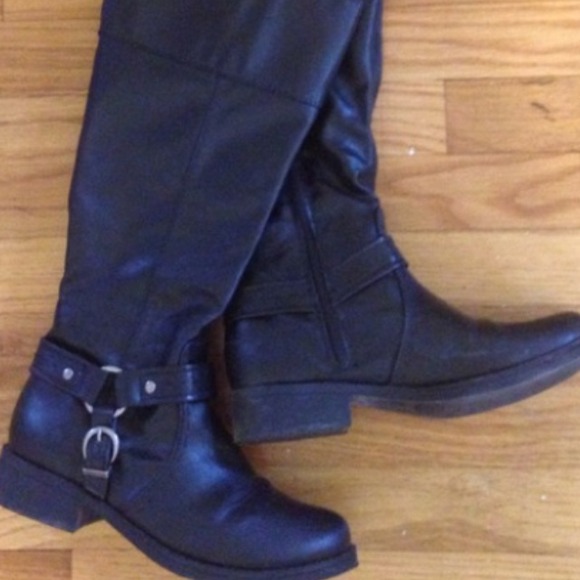 *Nice Riding Winter Boots*