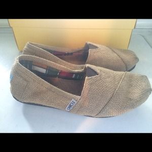 Burlap toms