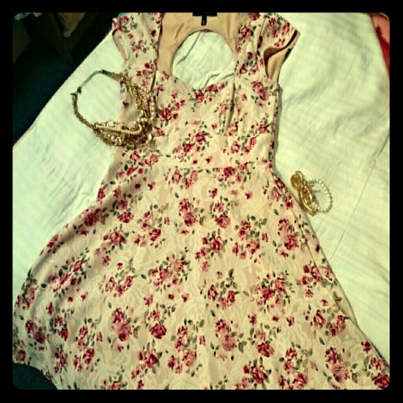 Floral Dress ??