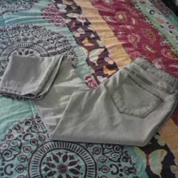 Gray ankle denim leggings size 7