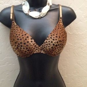 Maidenform leopard contour / molded cup 34C bra