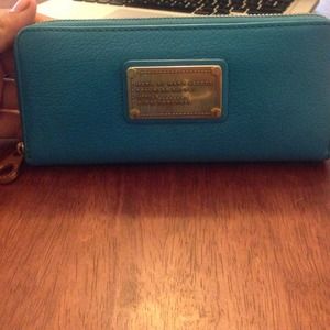 REDUCED AUTHENTIC MARC BY MARC JACOBS WALLET!!!