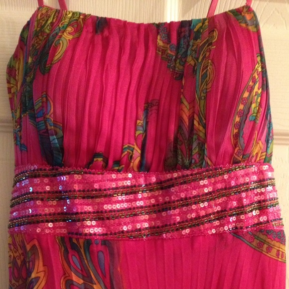 Elegant pink Gown!!!! ☀️ - Picture 3 of 4