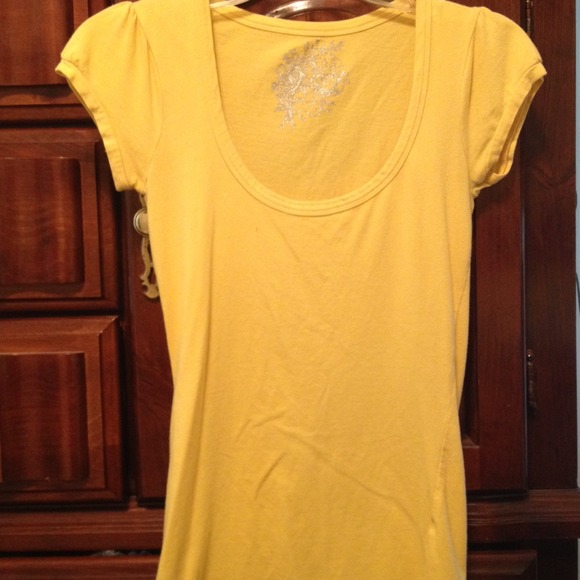 Yellow Tshirt