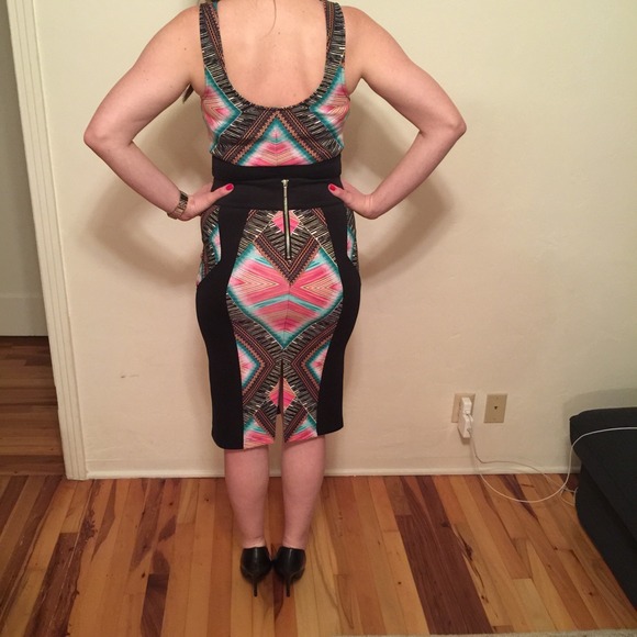 Bebe crop top and matching pencil skirt! - Picture 4 of 4