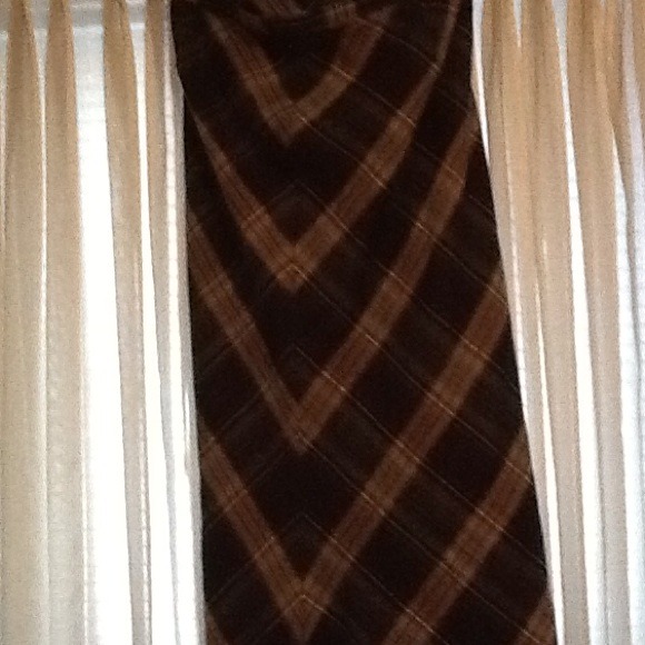 REDUCED‼️Beautiful MAXI SKIRT for Fall!