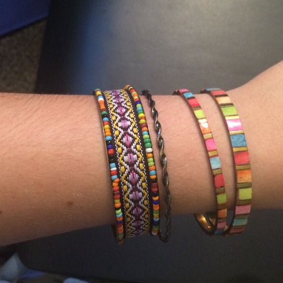 Set of four bangels