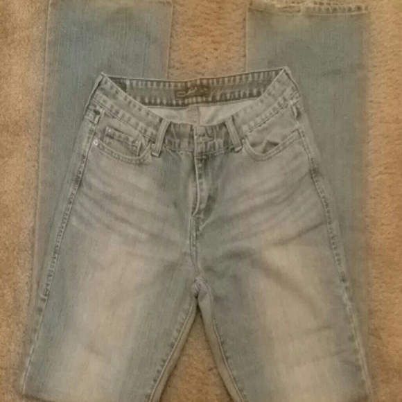 Boot cut jeans